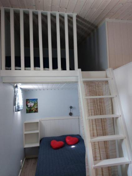 Lugnt Och Centralt Strömstad Kültér fotó